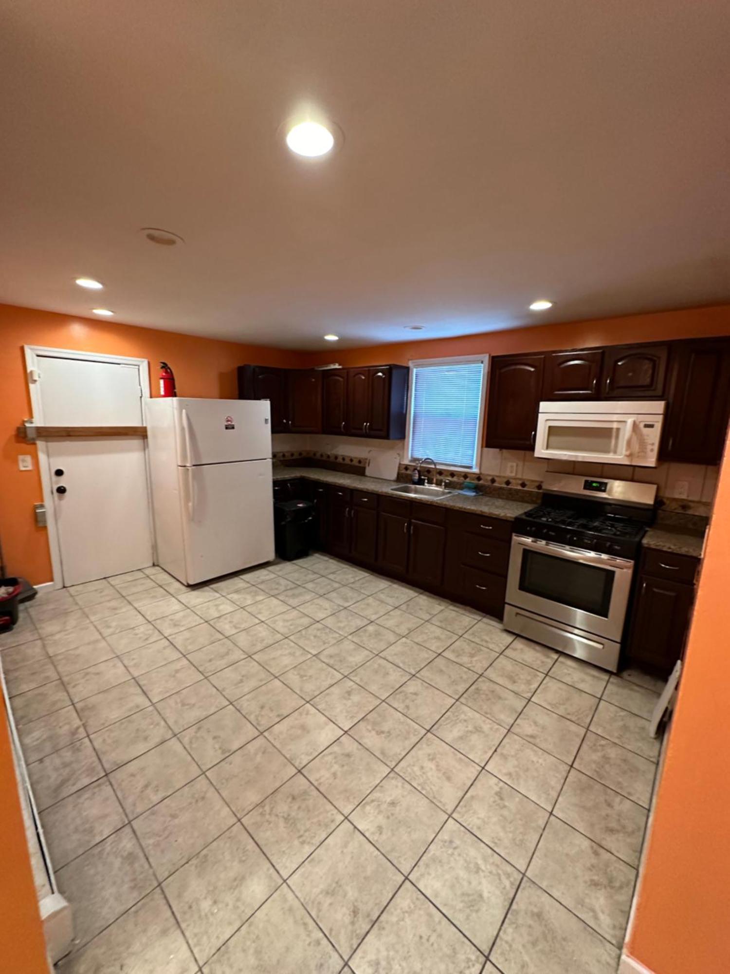 Fidelia Garnet Room, Queen Bed Minutes From Newark Liberty International Airport And Newark Penn Station Eksteriør bilde